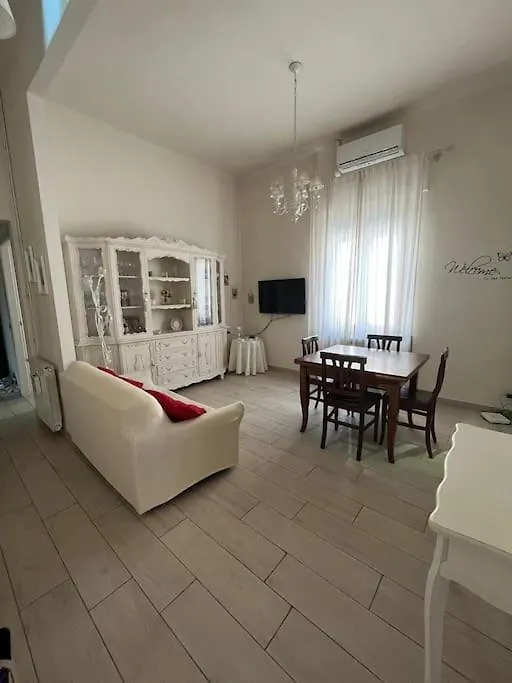 Da Paola & Chiara Apartment Viareggio